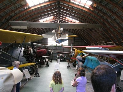 Hangar2.jpg