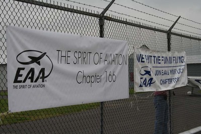 Click to view full size image
==============
2011-05-21_YE_Brainard_28KHFD29_011.jpg 2011-05-21_YE_Brainard_28KHFD29_011.jpg